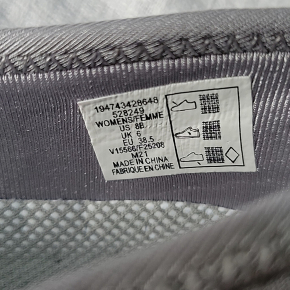 Land's End Light Gray Water Shoes Slip-on Size 8B NWT - Picture 6 of 7